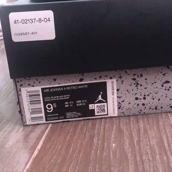 Jordan 4 size 9.5 - Picture 3 of 4